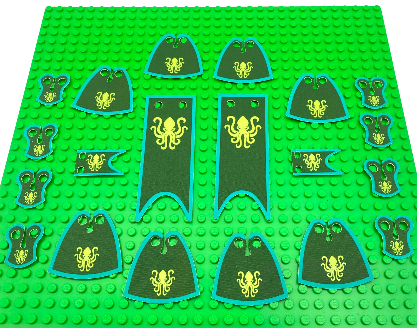 Krakens: Custom Cloaks, Pauldrons & Banners (CASTLE-KR-01-REG)