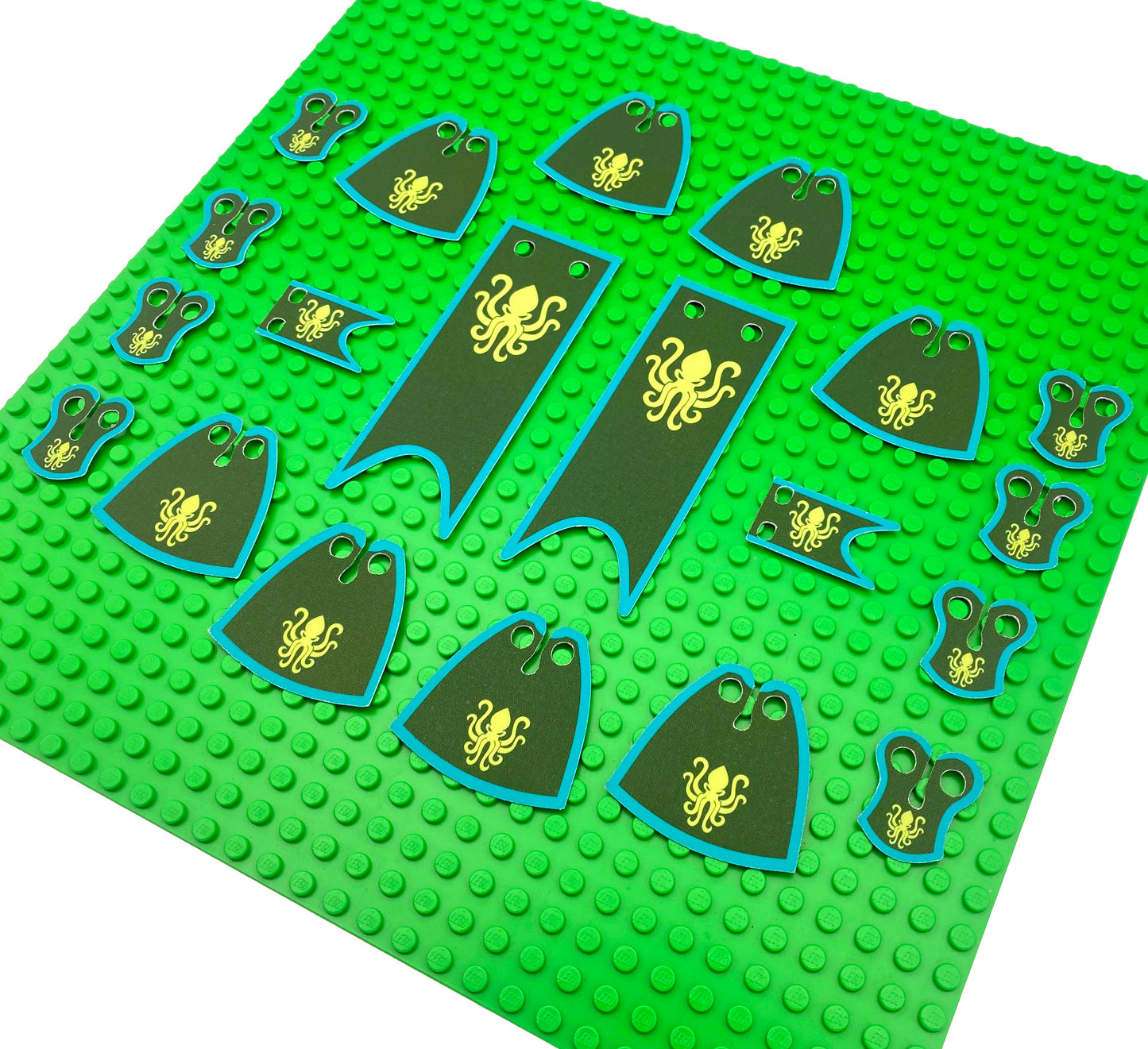 Krakens: Custom Cloaks, Pauldrons & Banners (CASTLE-KR-01-REG)