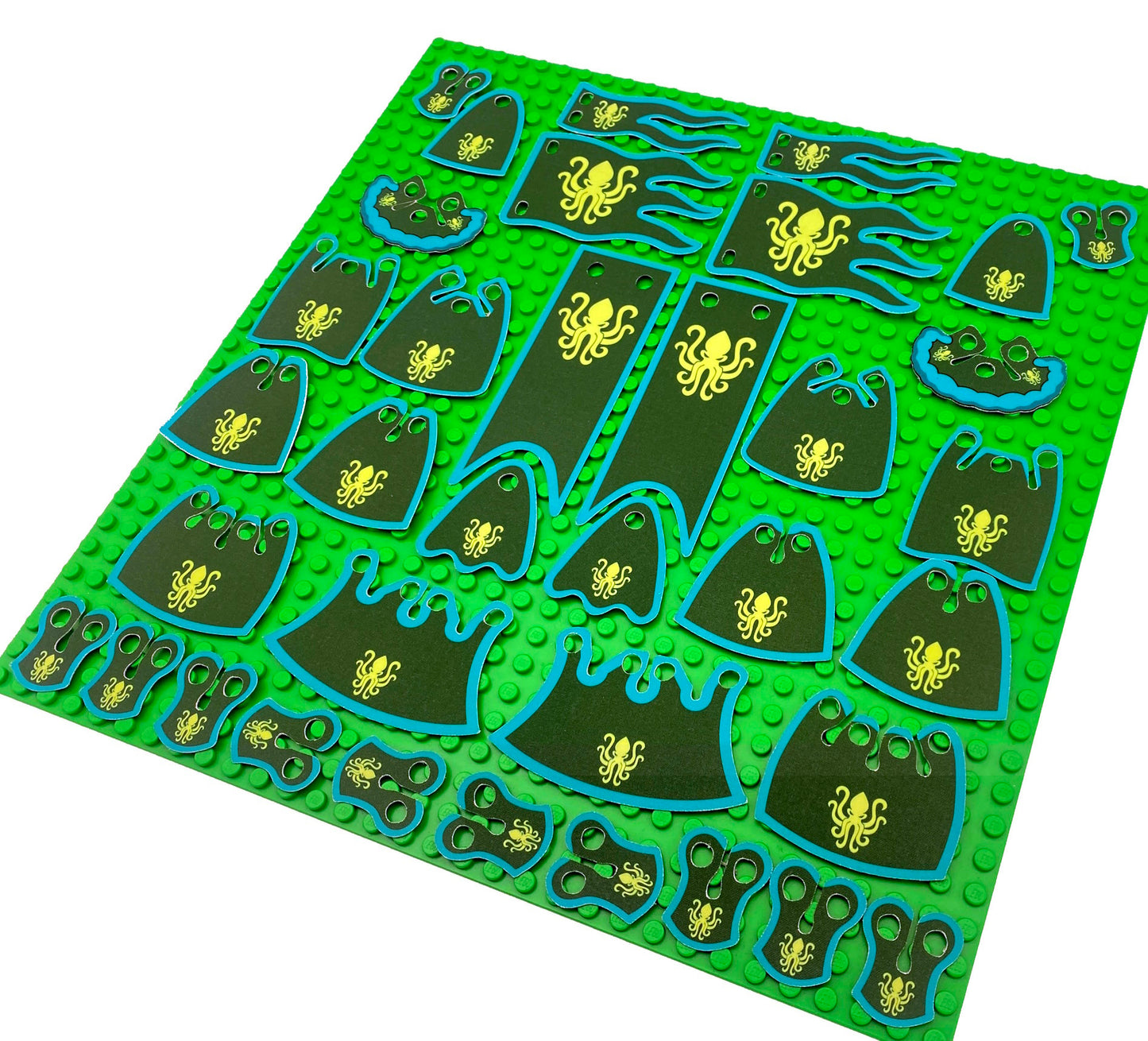 Krakens: Custom Cloaks, Pauldrons & Banners (CASTLE-KR-01-EXT)