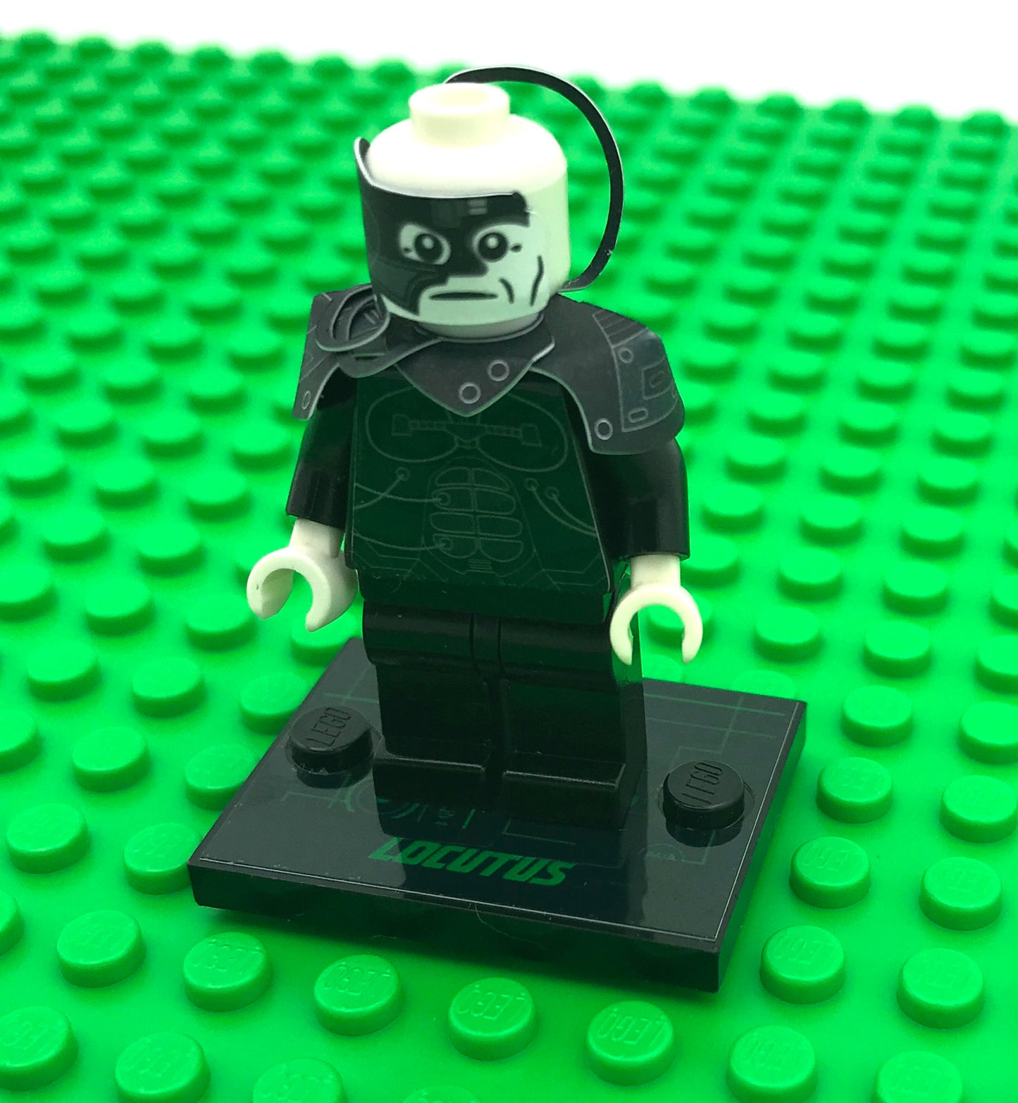 TNG Borg Figures: Queen, Locutus, Drones + Free Stickers! (TNG-09)