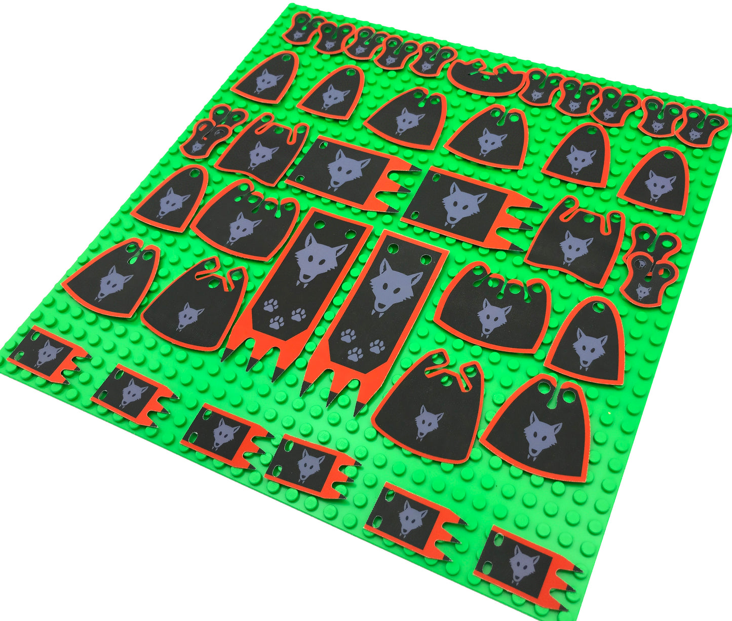 Wolfpack: Custom Cloaks, Pauldrons & Banners (CASTLE-WP-01-EXT)