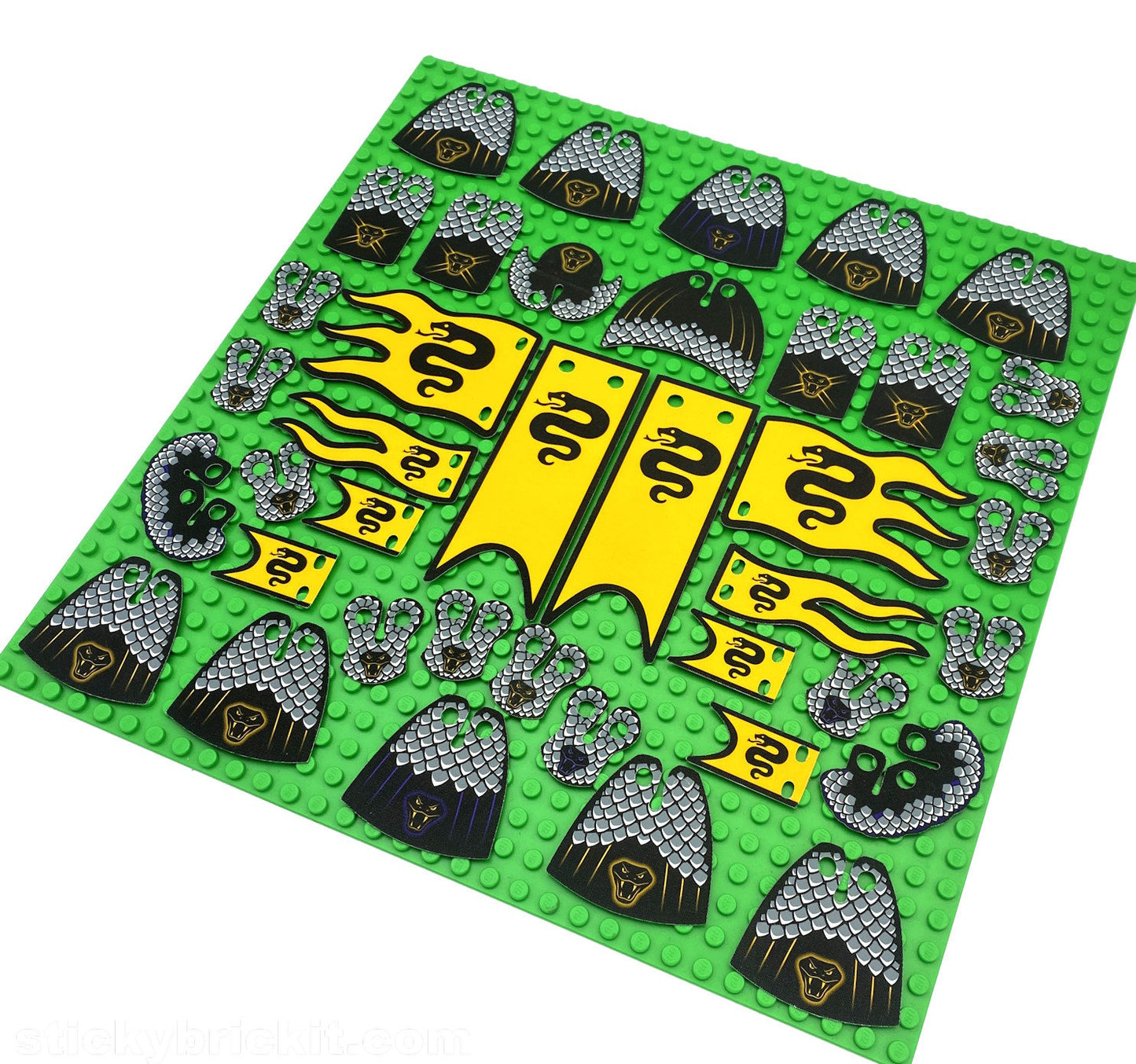 Serpent Knights Custom Cloaks, Pauldrons & Banners (CASTLE-SK-01-EXT)